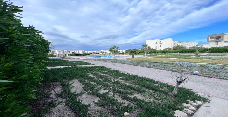 شاليه للايجار بقرية امواج - الساحل الشمالي / A chalet In Amawj Village - North Coast For Rent