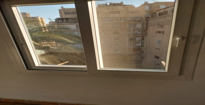 استديو للايجار في شارع شجرة الدر - الزمالك / A studio for rent on Shagarat al-Durr Street - Zamalek,