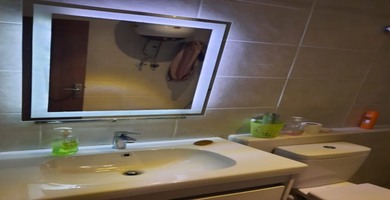 شاليه للايجار في قريه امواج - الساحل الشمالي / A first-floor chalet is available for rent in Amwaj Village, North Coast