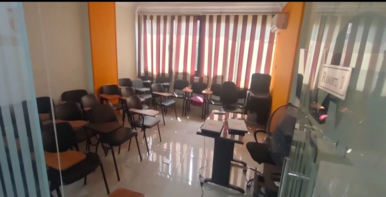 شقة للبيع  شارع أمين الرافعي - الدقي /algomhoria