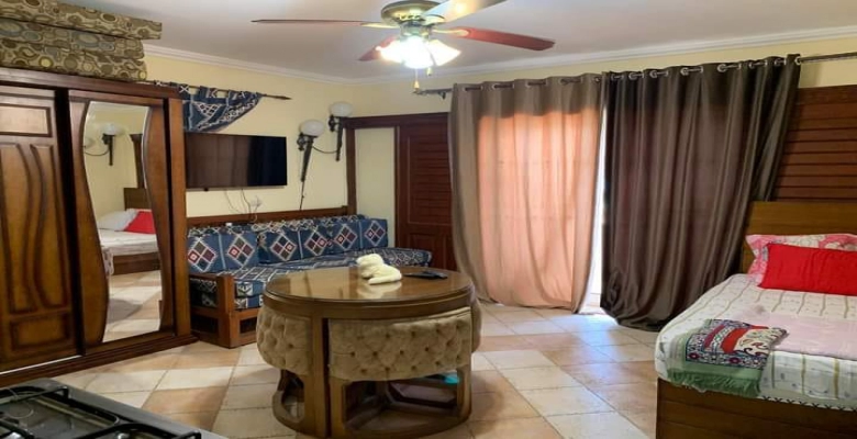 شاليه استديو للايجار في لازوردي باي - الساحل الشمالي /  A studio chalet is available for rent in Lazurde Bay, North Coast