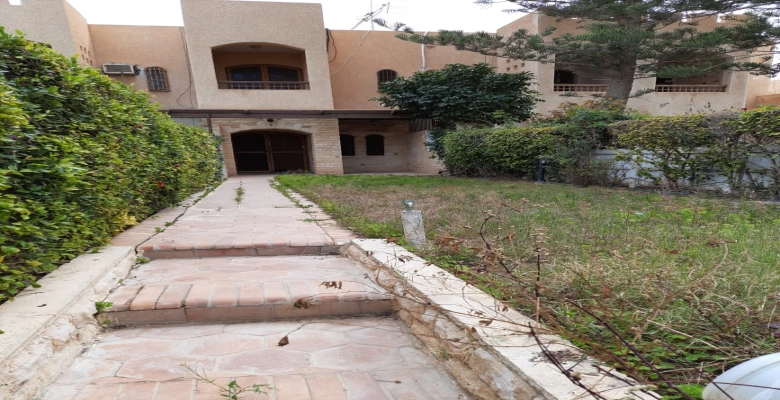 فيلا للايجار فى مارينا 2