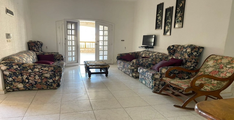 شاليه للايجار ي مارينا 6  Chalet for rent in Marina 6