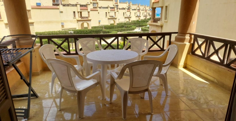 شاليه للايجار فى لازوردى باى  Chalet for rent in L'azurde Bay