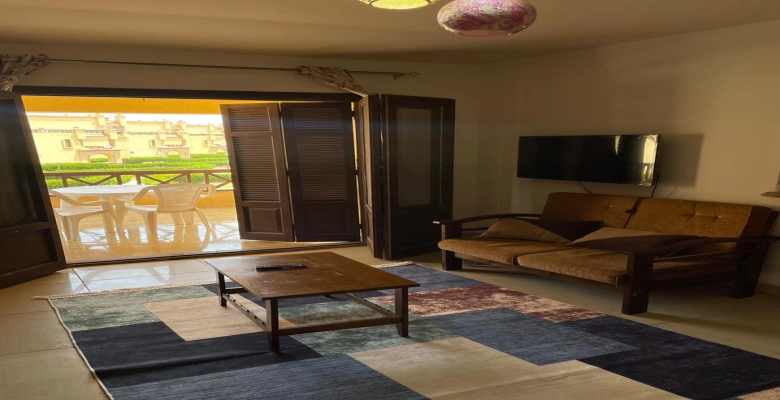 شاليه للايجار فى لازوردى باى  Chalet for rent in L'azurde Bay