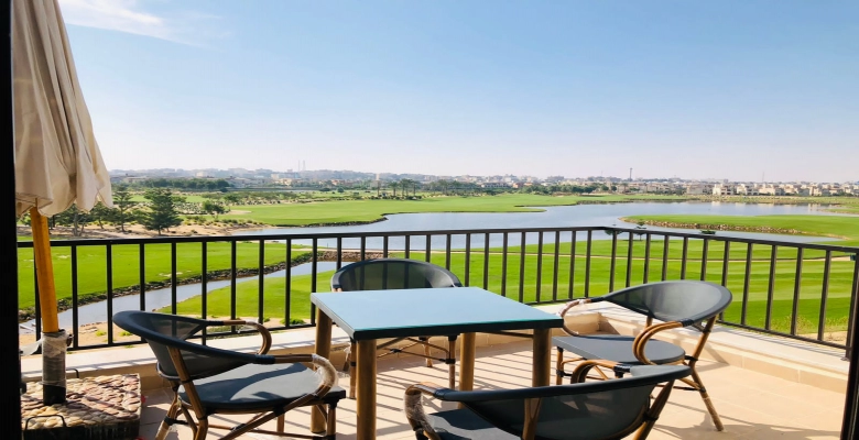 بنتهاوس للايجار بالساحل الشمالي ( مراسي بلانكا ) / Penthouse for rent in the North Coast (Marassi Blanca)