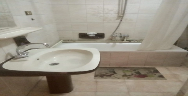 شقة للايجار في الزمالك - أفضل سعر | Algomhoria