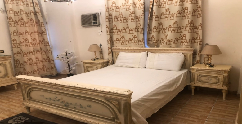 شقة للايجار علي شارع شهاب الرئيسي بالمهندسين.Apartment for rent on the main Shehab Street in Mohandiseen