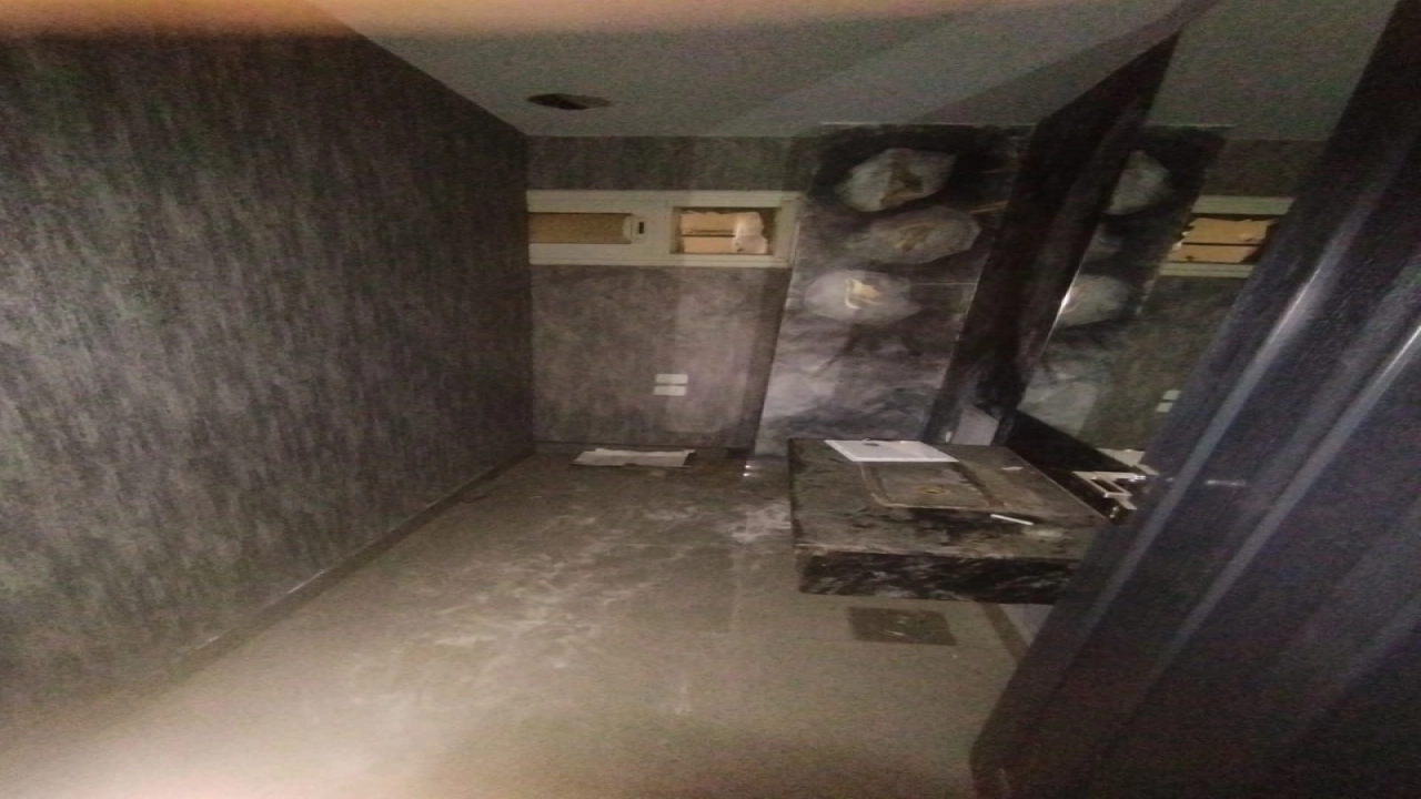 مقر اداري للايجار 200 م بشارع محمد انيس