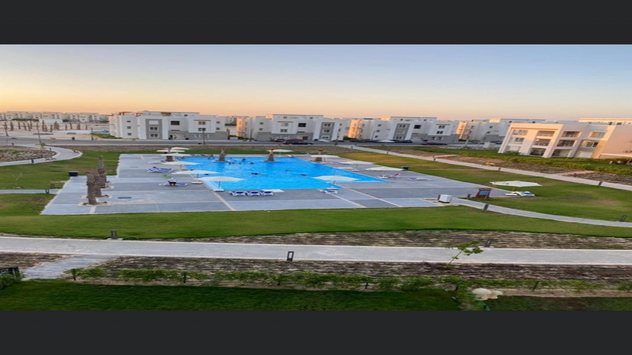 بنتهاوس للايجار في امواج 3غرف