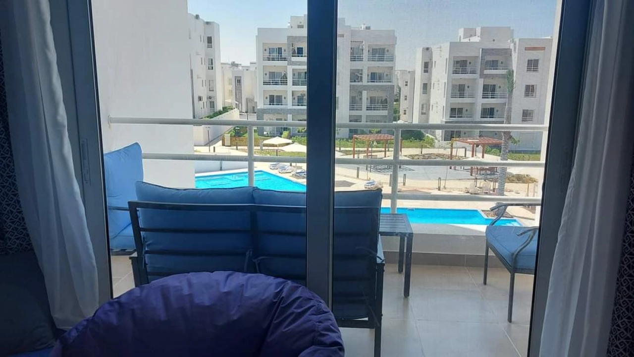 شاليه للإيجار في قرية امواج الساحل الشمالي