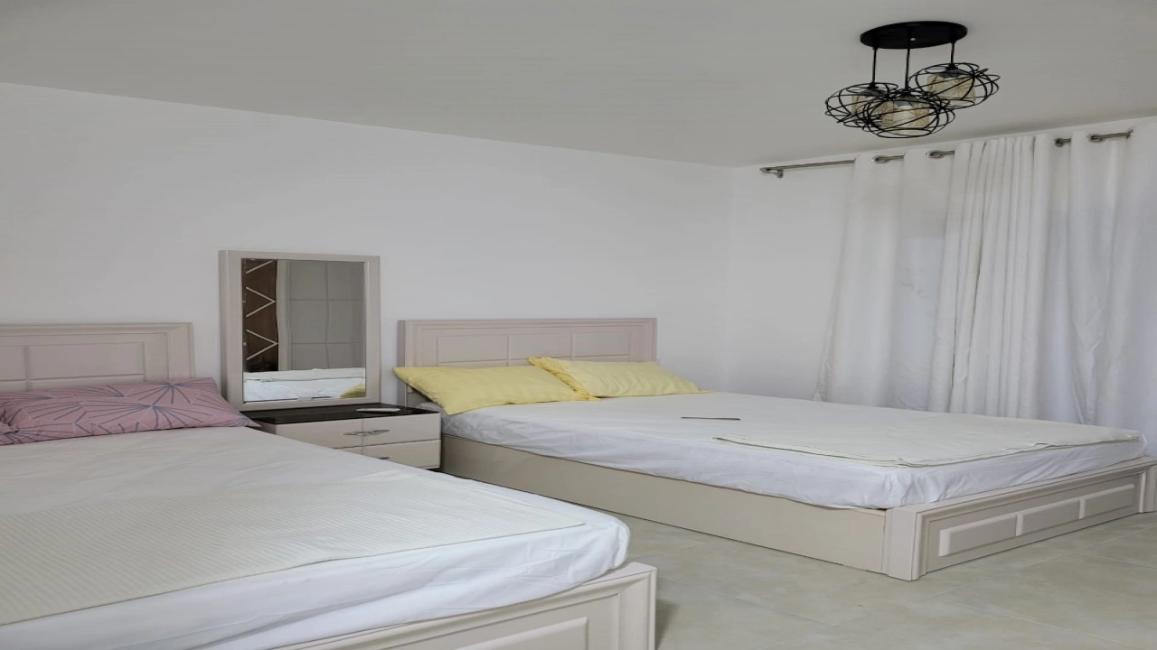 شالية 2 غ للايجار-- في جيريك (مراسي ) -- الساحل الشمالي