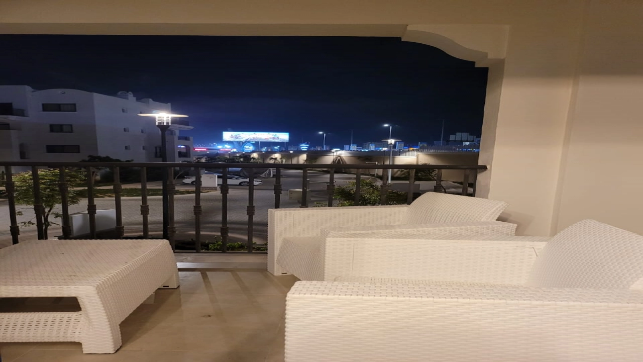 شالية 2 غ للايجار-- في جيريك (مراسي ) -- الساحل الشمالي