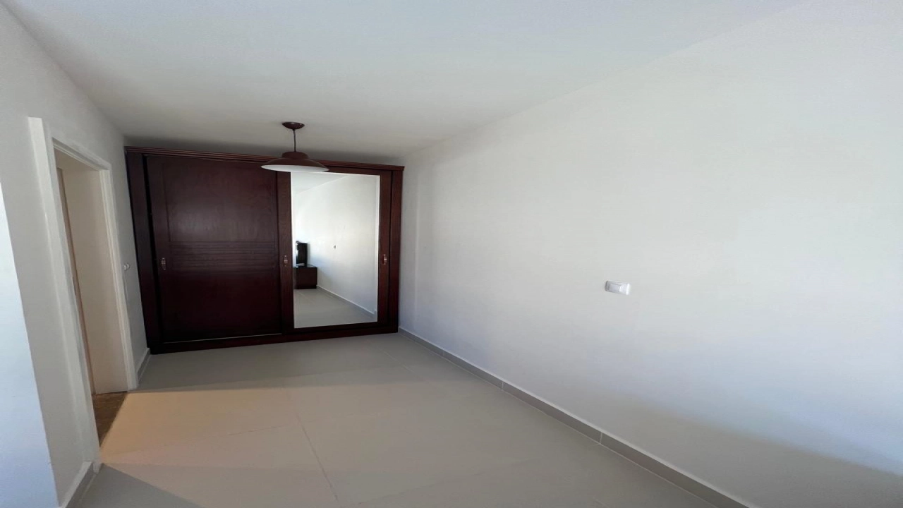 شالية 2 غ للايجار -- في مراسي -- الساحل الشمالي