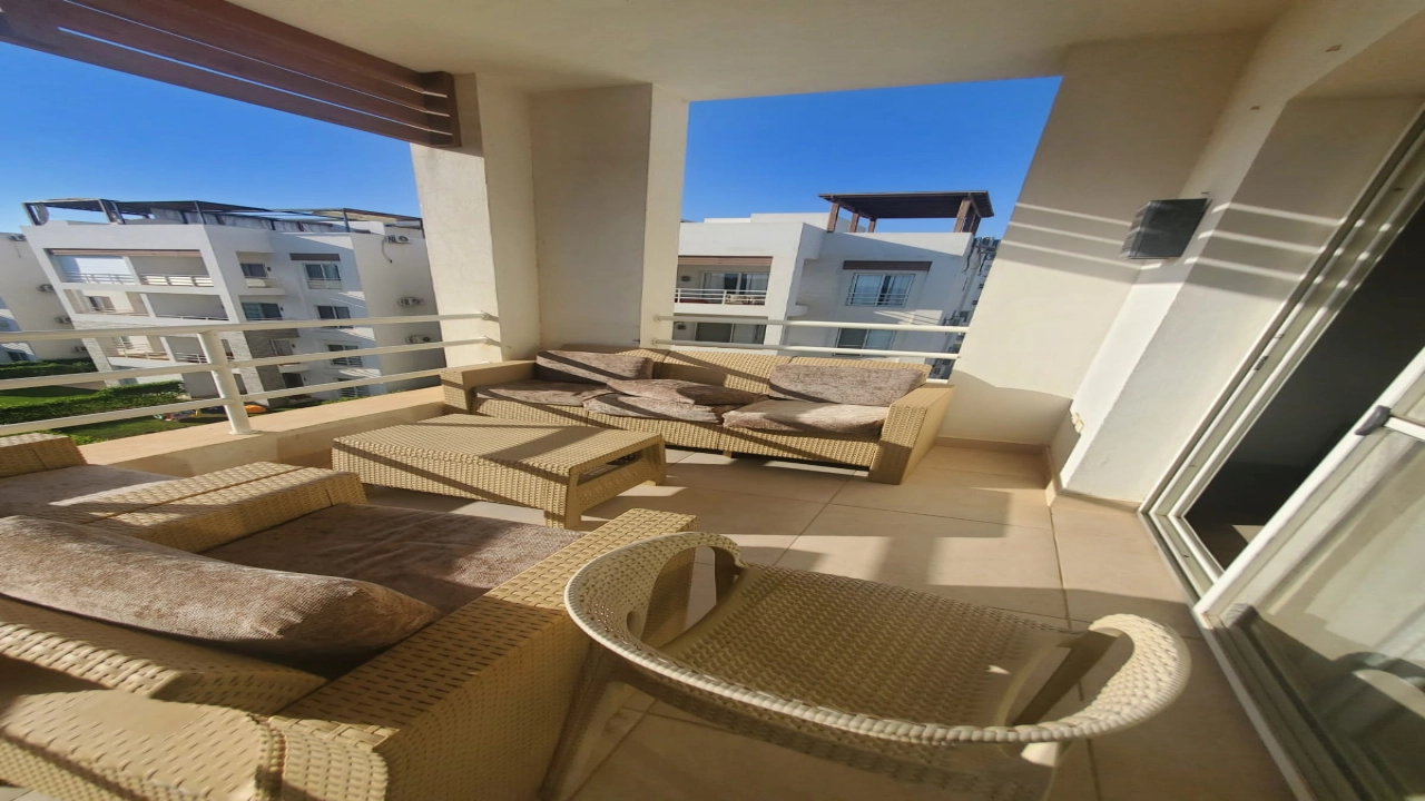 شالية للايجار 2 غرفه _قرية امواج_ الساحل الشمالي