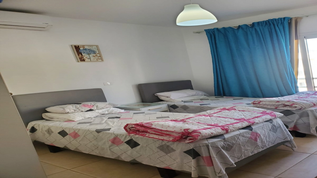 شالية للايجار 2 غرفه _قرية امواج_ الساحل الشمالي