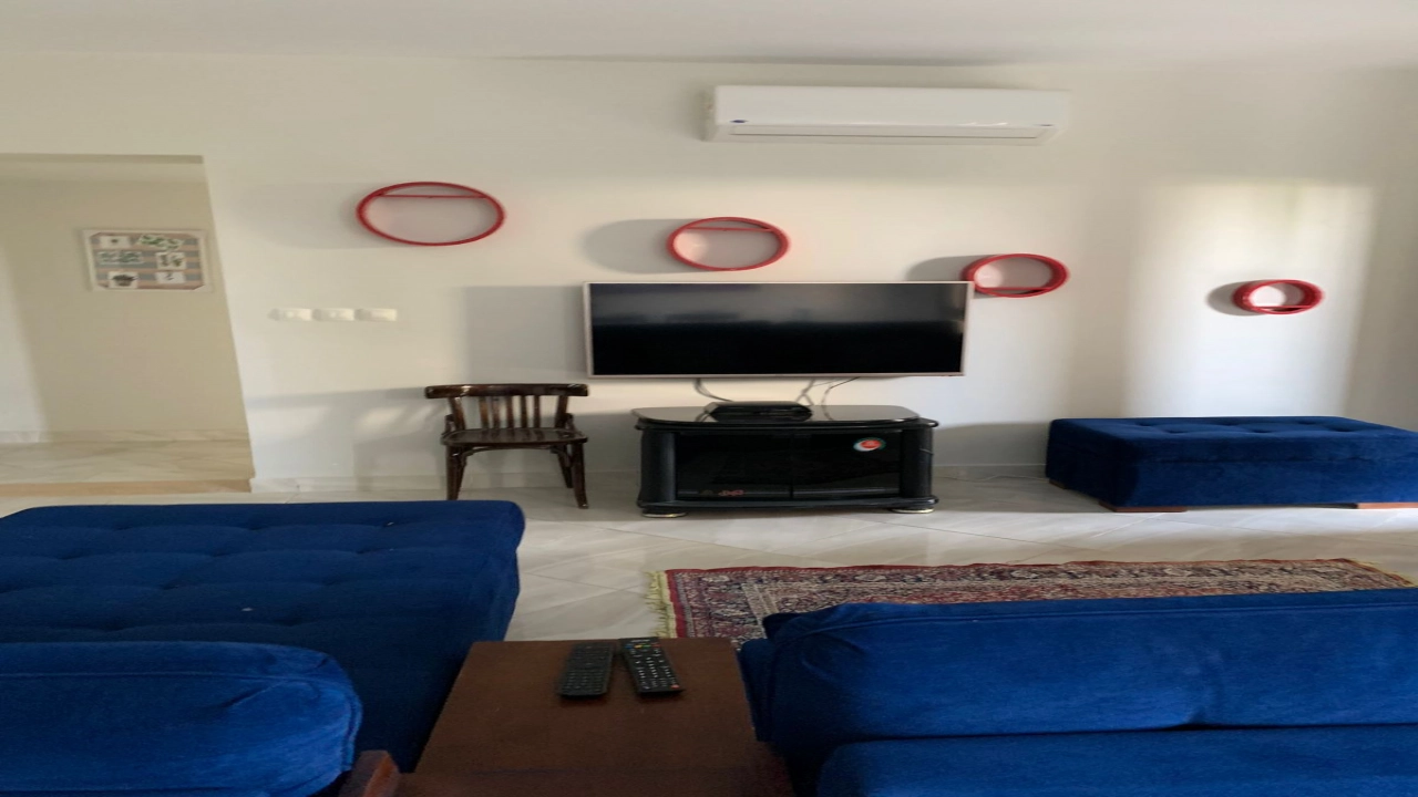 شالية 2 غرفة للايجار -- في الساحل الشمالي - بمراسي ( بلانكا )