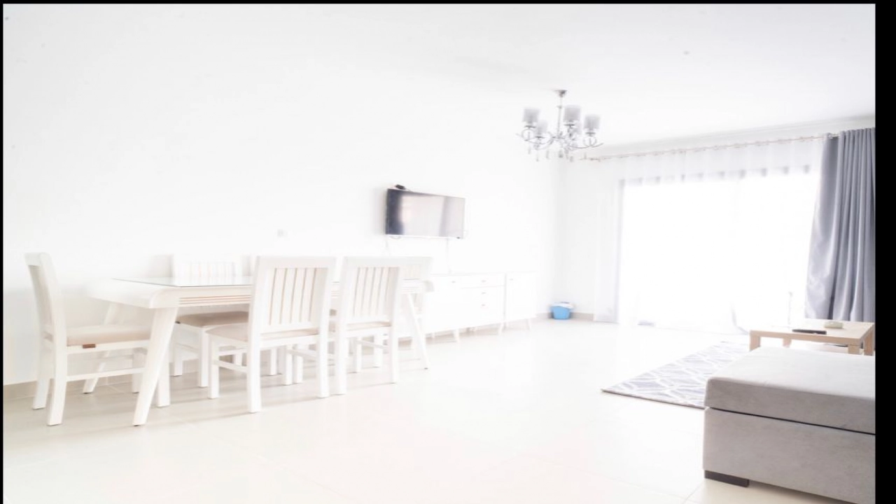 بنتهوس 2 غرفة للأيجار بالساحل الشمالي قرية مراسي