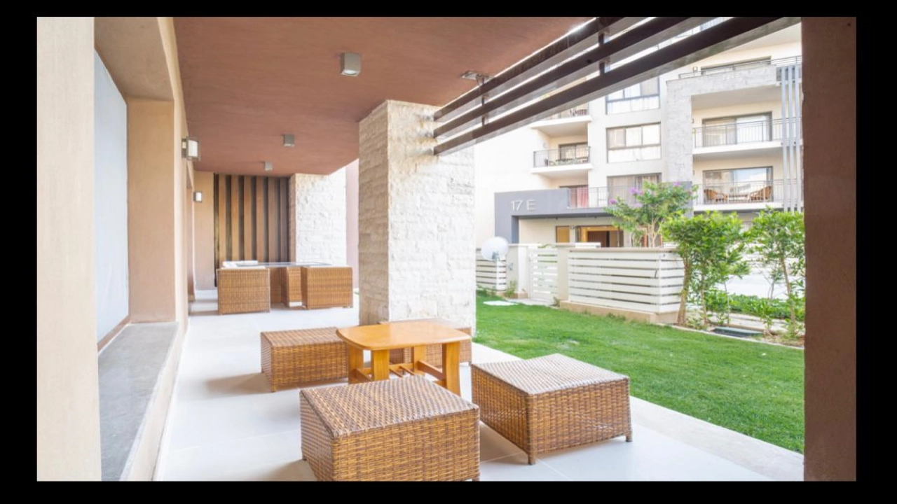 بنتهوس 2 غرفة للأيجار بالساحل الشمالي قرية مراسي