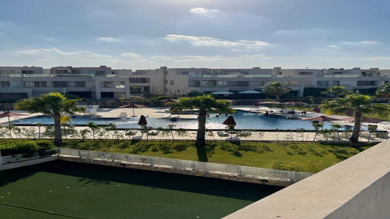 شالية للإيجار في قرية هاسيندا باي الساحل الشمالي 3 غرف نوم