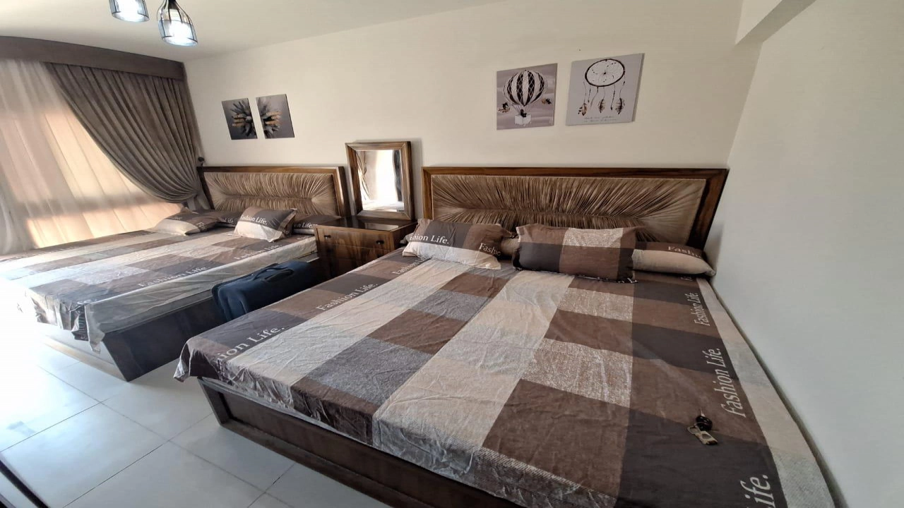 شاليه للايجار 2 غرفة فى مراسي مارينا 2 الساحل الشمالي