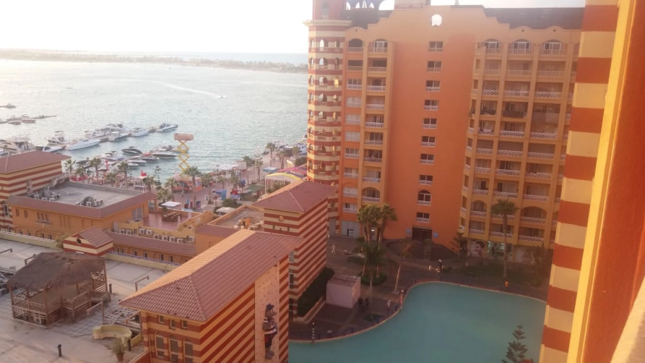 فيلا دوبلكس 3 ادوار للايجار في بورتو مارينا الساحل الشمالى 3غرف