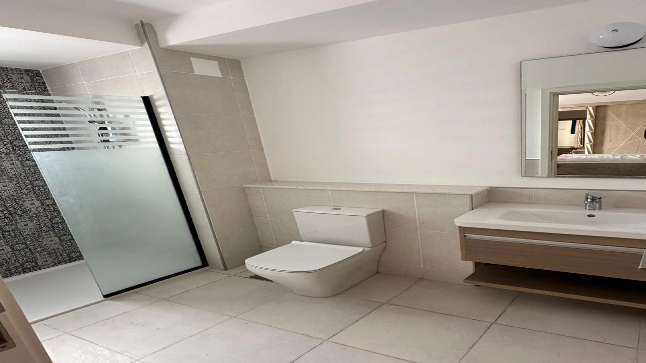 شاليه للايجار في مراسي جريك الساحل الشمالي غرفتين