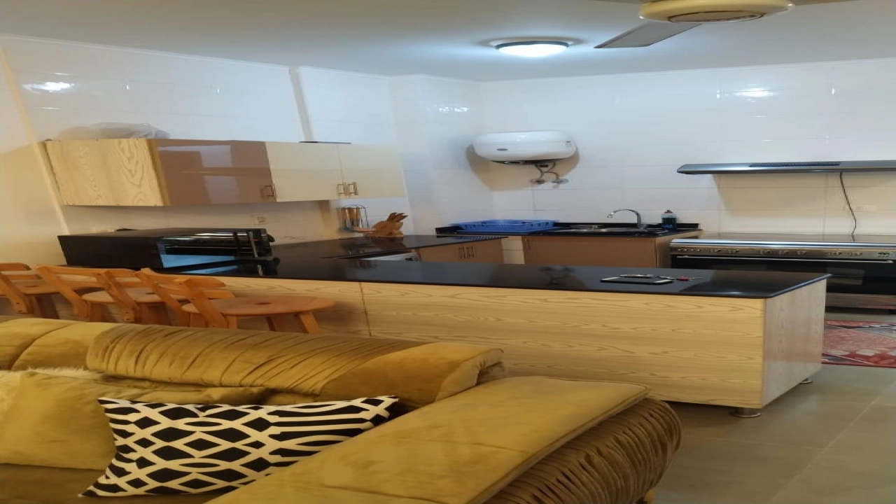 شاليه للإيجار في قرية امواج سيدي عبد الرحمن الساحل الشمالي 3 غرف نوم