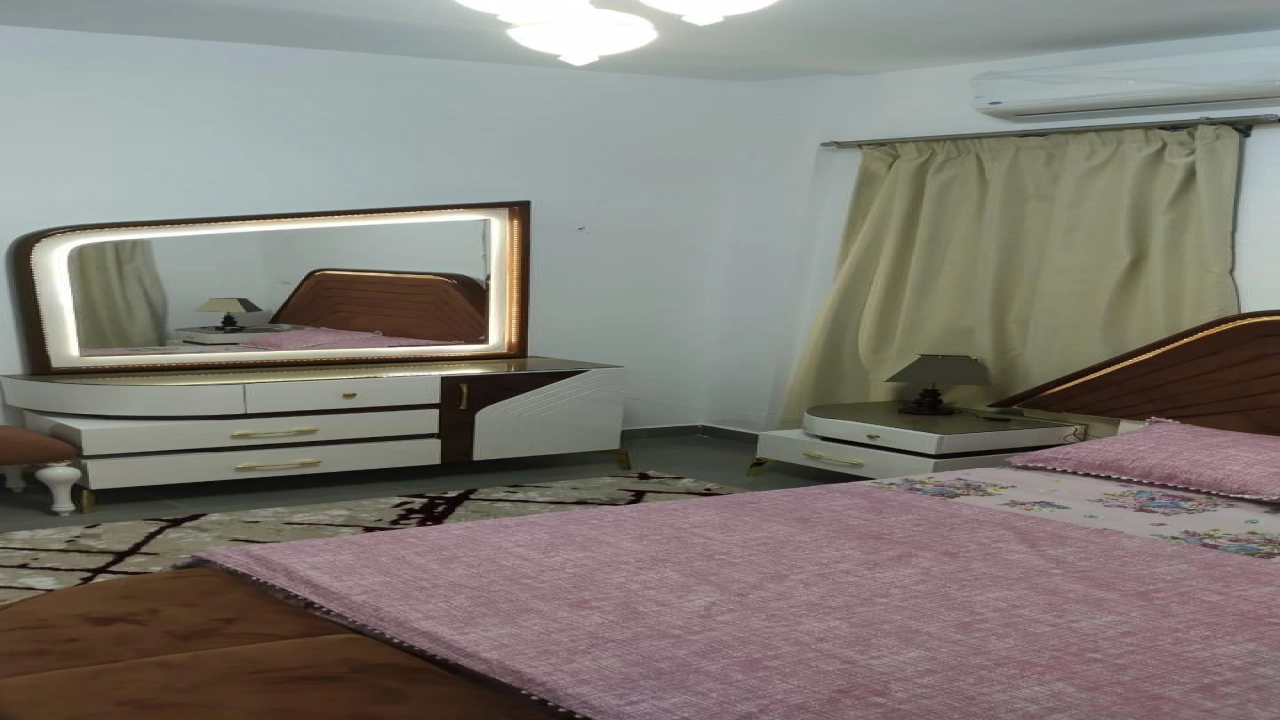 شاليه للإيجار في قرية امواج سيدي عبد الرحمن الساحل الشمالي 3 غرف نوم