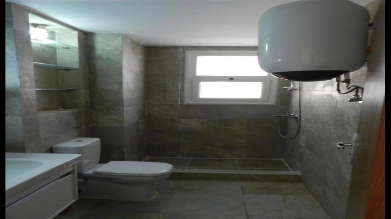 فيلا للايجار في امواج الساحل الشمالي الدور الارضي 4 غرف