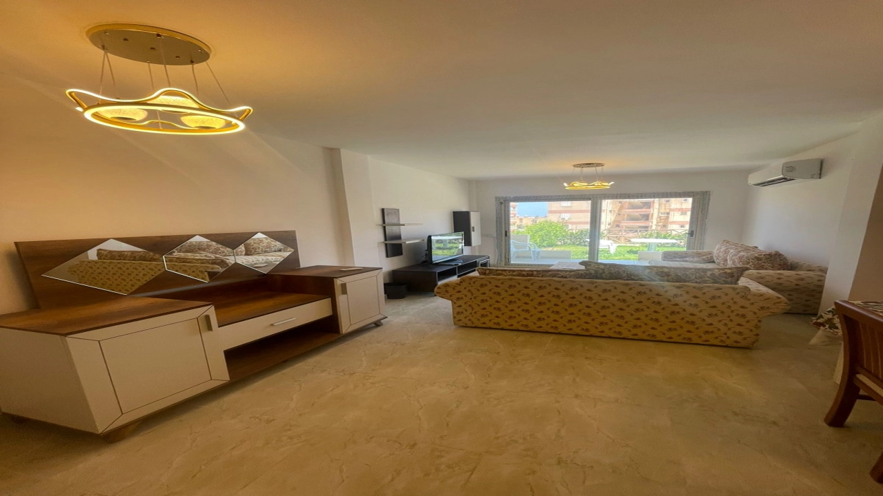 فيلا لبيع الساحل الشمالي