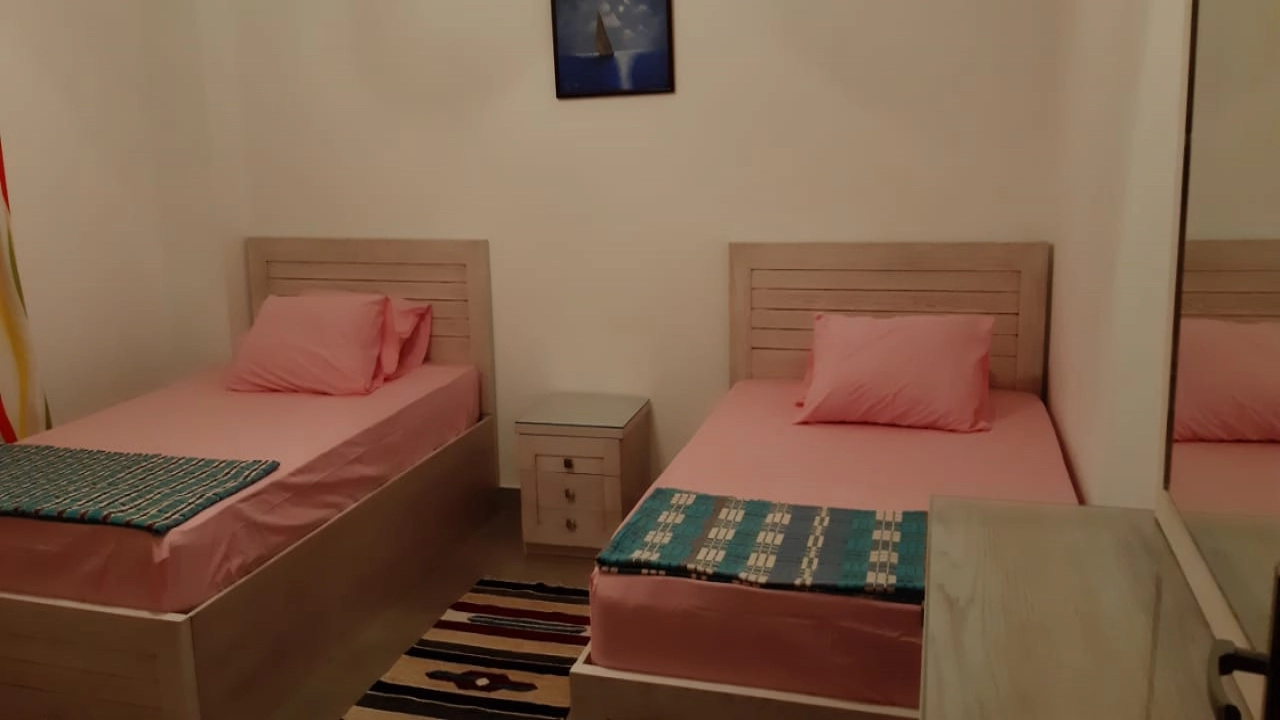 شالية للايجار3  نوم اراضي بحديقة في قرية امواج الساحل الشمالي