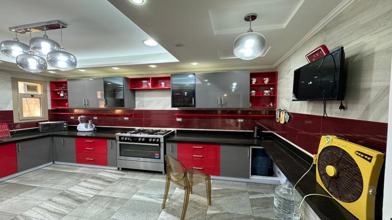 فيلا للبيع في مارينا 5