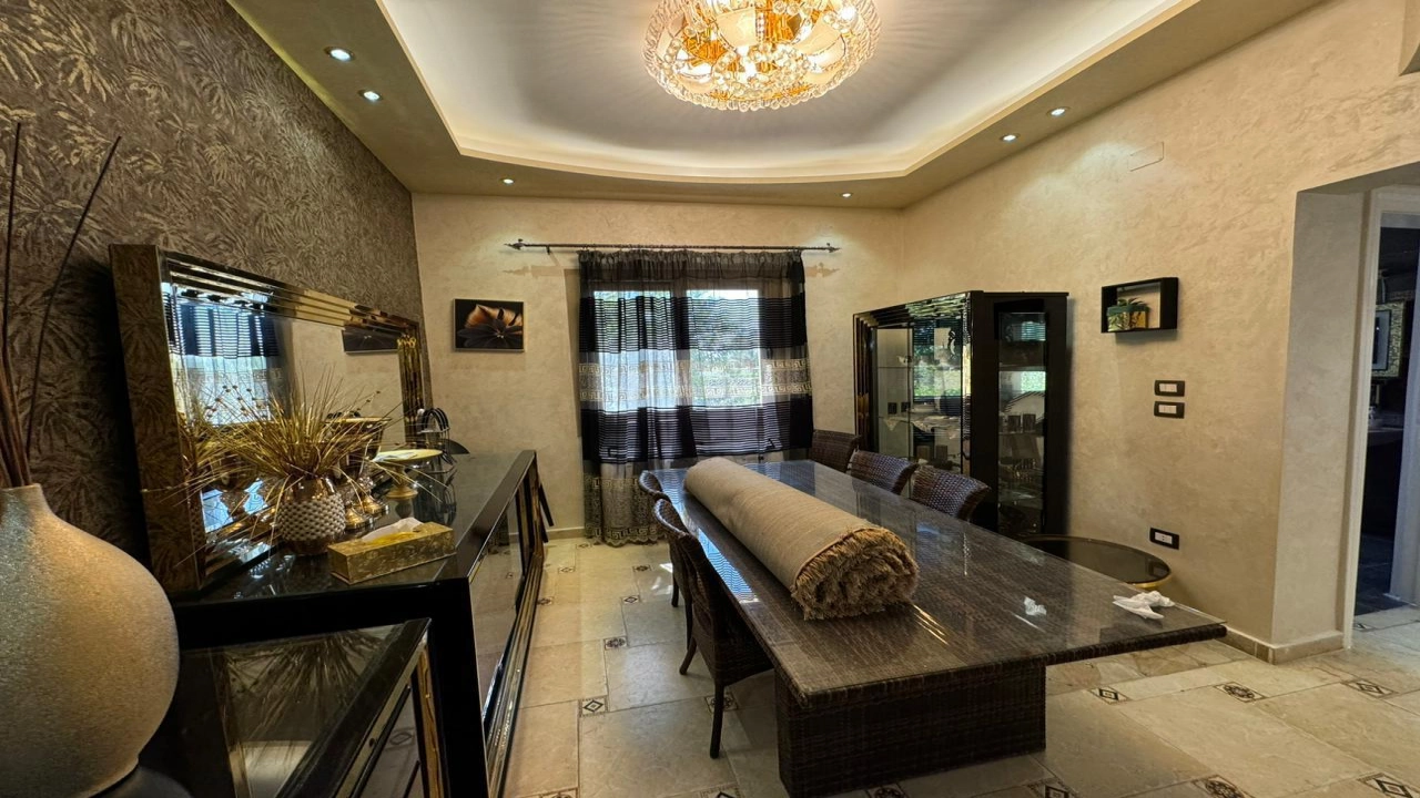 فيلا للبيع في مارينا 5