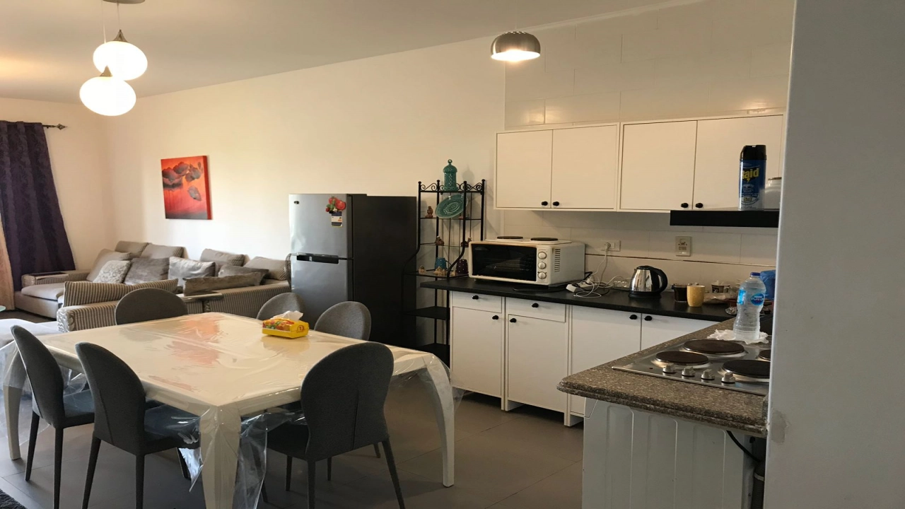 شالية للإيجار في قرية امواج الساحل الشمالي سيدي عبد الرحمن 3 غرف