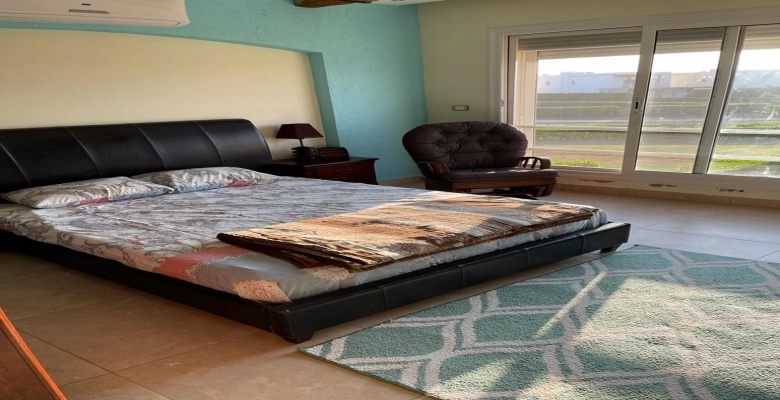 فيلا مستقلة للبيع في قرية امواج الساحل الشمالي صف اول علي البحر  Villa for sale in Amwaj North Coast Village