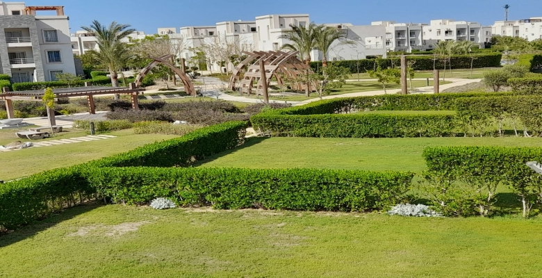 شاليه للإيجار في قرية امواج الساحل الشمالي Chalet for rent in Amwaj North Coast Village