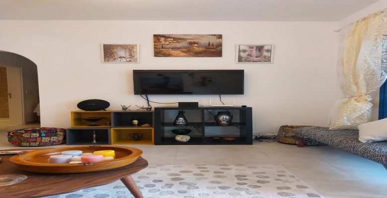 شاليه في قريه جريك الساحل الشمالي     Chalet in Greek Village, North Coast