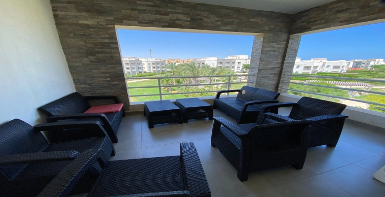 شالية للإيجار في قرية امواج الساحل الشمالي Chalet for rent in Amwaj North Coast Village