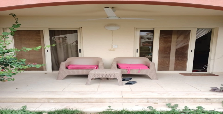 شاليه للايجار في قريه لاسرينا في العين السخنه