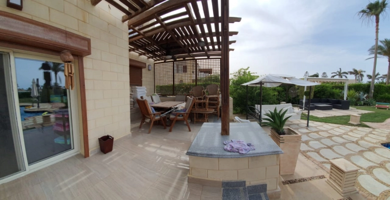 فيلا للبيع بمارينا