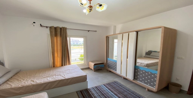 شالية للإيجار في قريه امواج  الساحل الشمالي Chalet for rent in Amwaj Village, North Coast