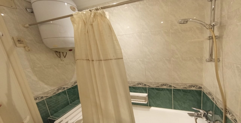 شقه للايجار في عبد المنعم رياض بالجيزه   Apartment for rent at 18 Abdel Moneim Riad Street, Giza