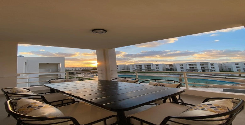 شالية للإيجار في قرية امواج الساحل الشمالي Chalet for rent in Amwaj North Coast Village