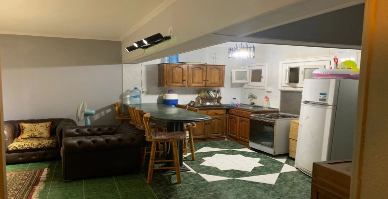 شقه دوبليكس 3 مستويات في عماره 300م من البحر