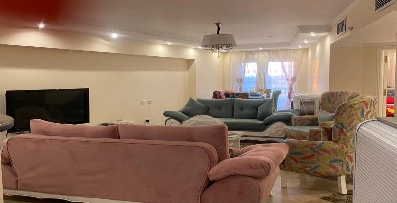 شاليه للبيع 3 غرف - في بورتو مارينا   - بالساحل الشمالي