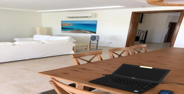 فيلا للبيع في امواج