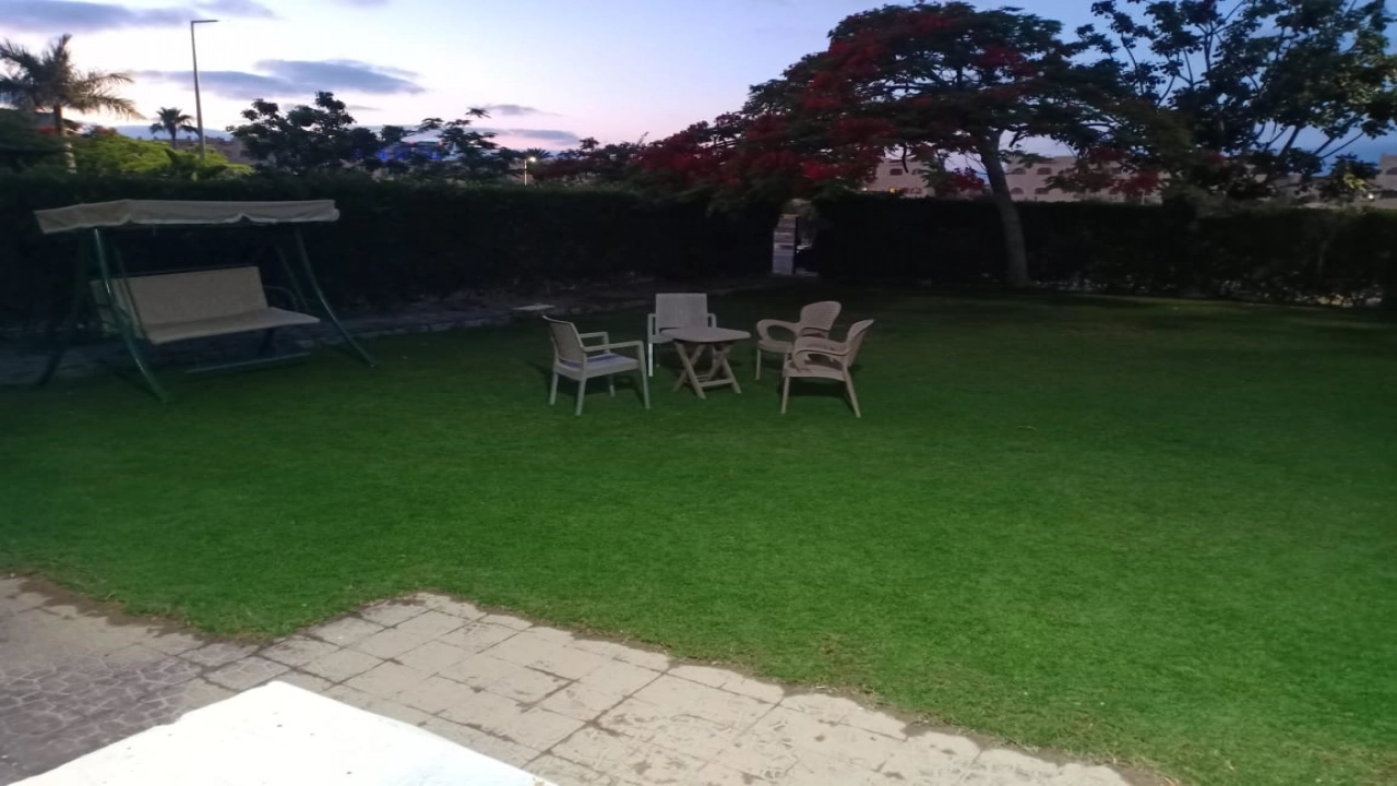 شالية للايجار فى مارينا 6  الساحال الشمالى متاح يوم جمعه1 15/8و سبت16/8