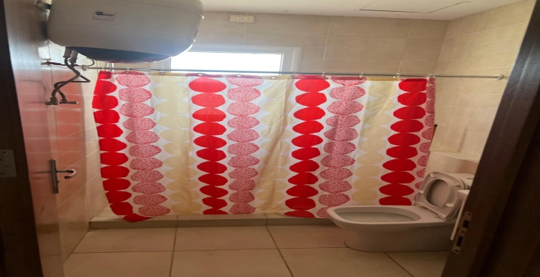 شاليه للايجار في امواج / Chalet for rent in Amwaj