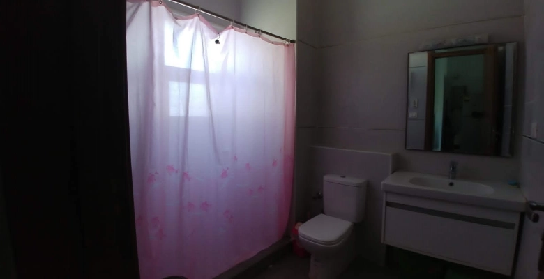 شاليه للايجار في أمواج .Chalet for rent in Amwaj